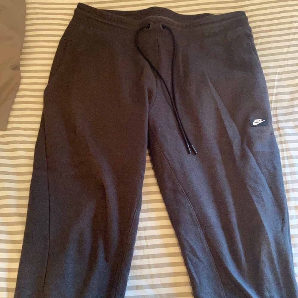 Nike Tapered Sweatpants/Joggers